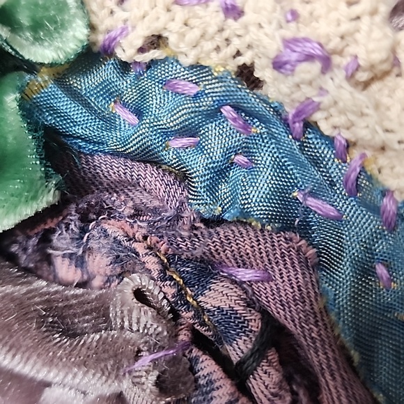 JABOT MOSSIE ANNA ARTISAN DESIGN  NWT - Picture 7 of 13